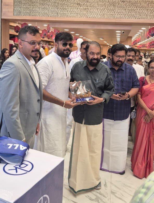 RK. Wedding Mall MD Nava with polititian